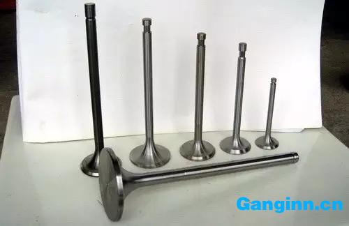 進、排氣門座