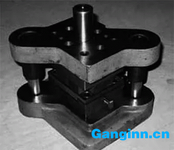 沖孔落料級進(jìn)模